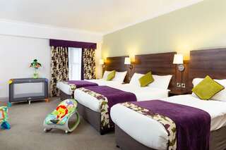 Отель Maldron Hotel & Leisure Centre, Oranmore Galway Оранмор Семейный номер-1